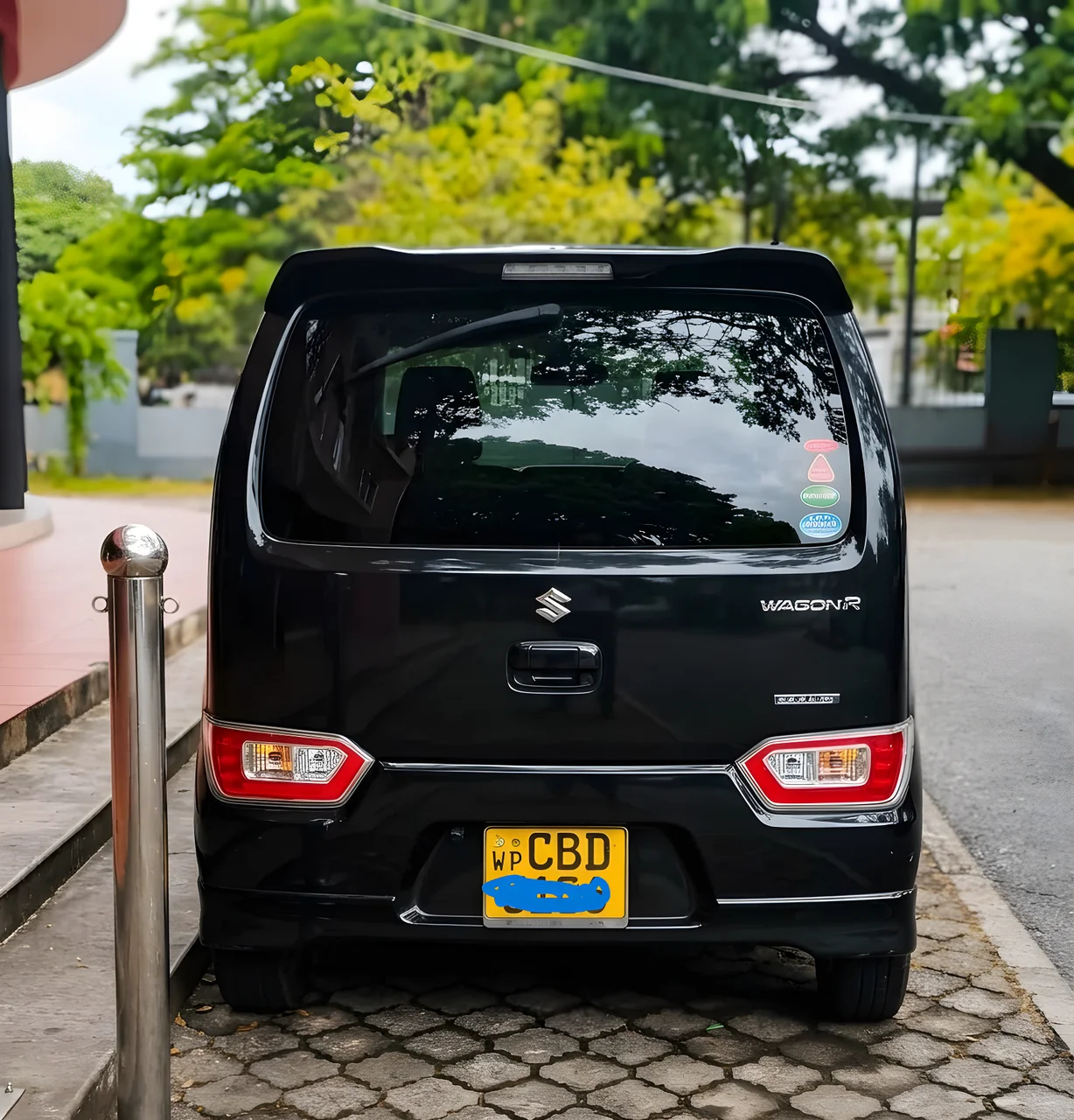 Thumbnail 1 background