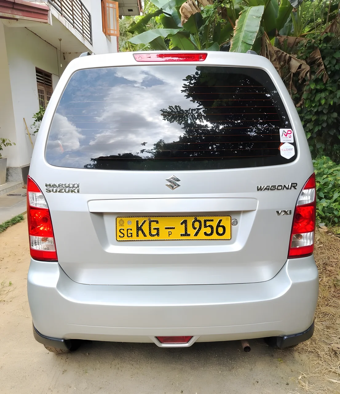 Thumbnail 1 background