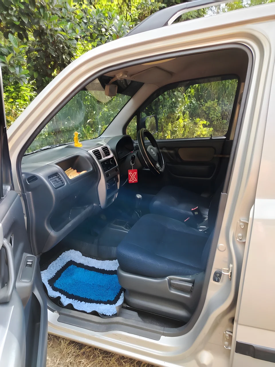 Thumbnail 5 background