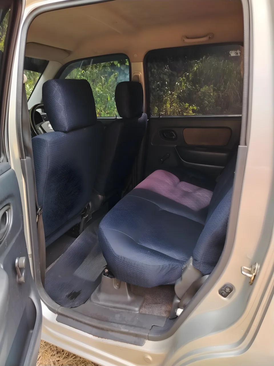 Vehicle image 8 background