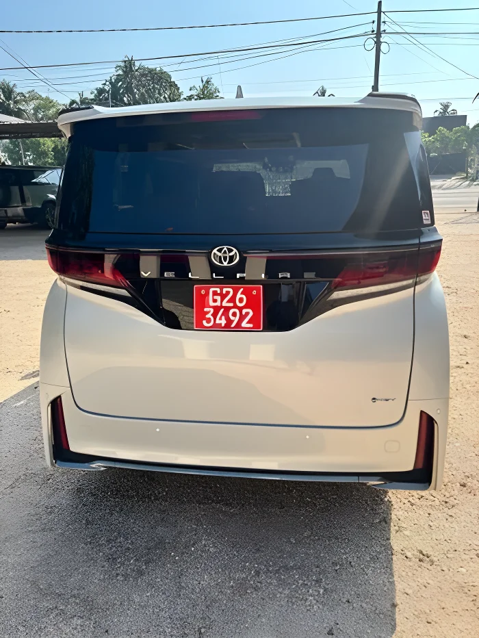 Thumbnail 4 background