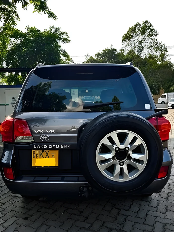 Thumbnail 4 background