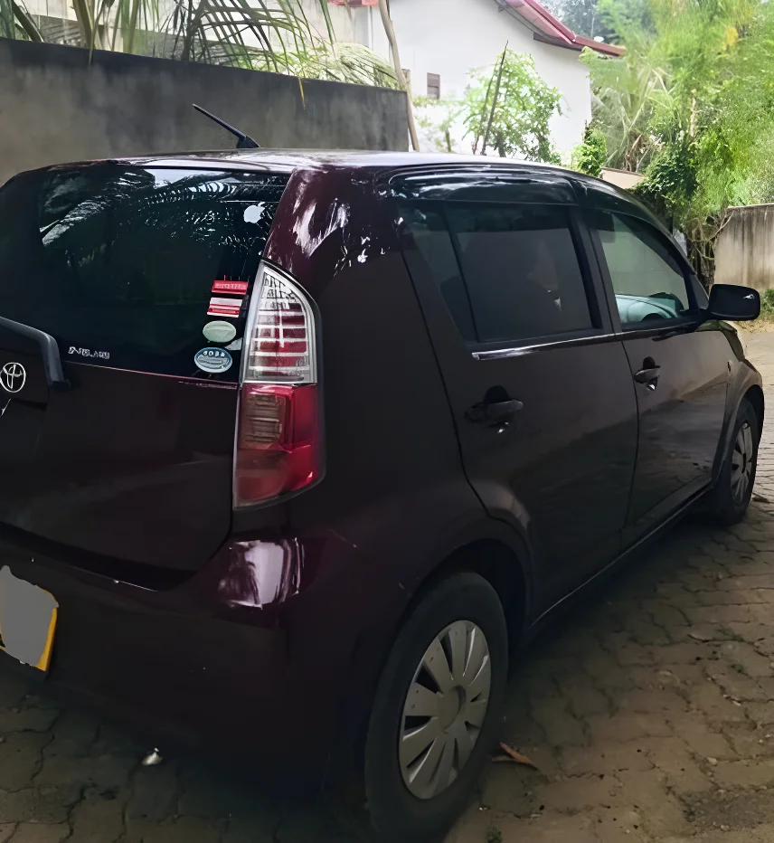 Thumbnail 3 background