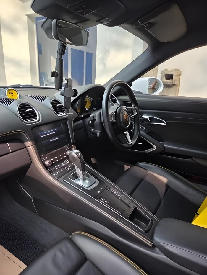 Thumbnail 1 background