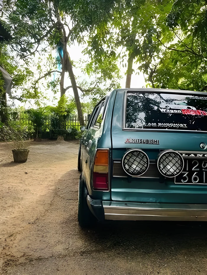 Thumbnail 2 background