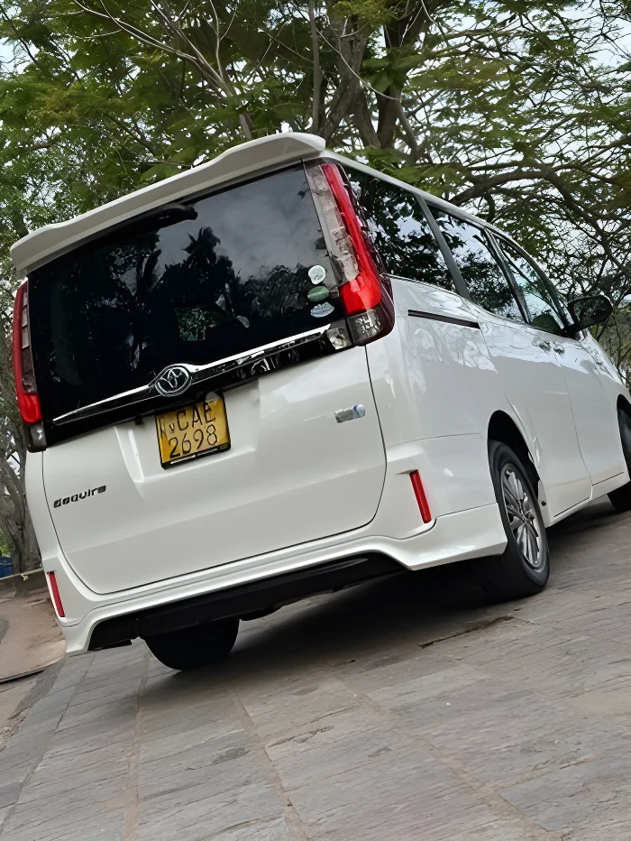 Thumbnail 3 background