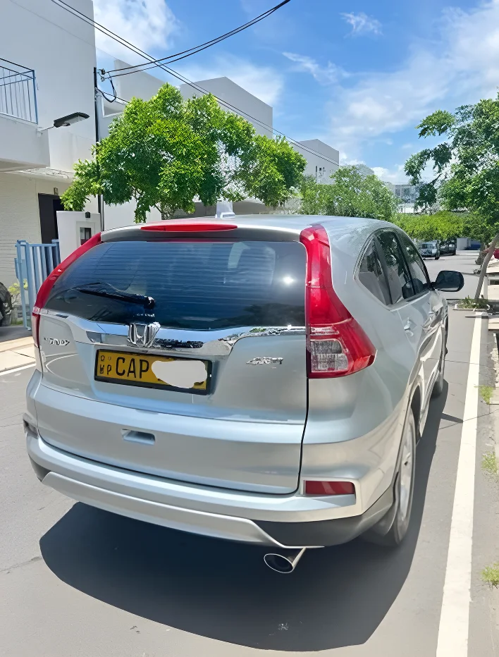 Thumbnail 3 background