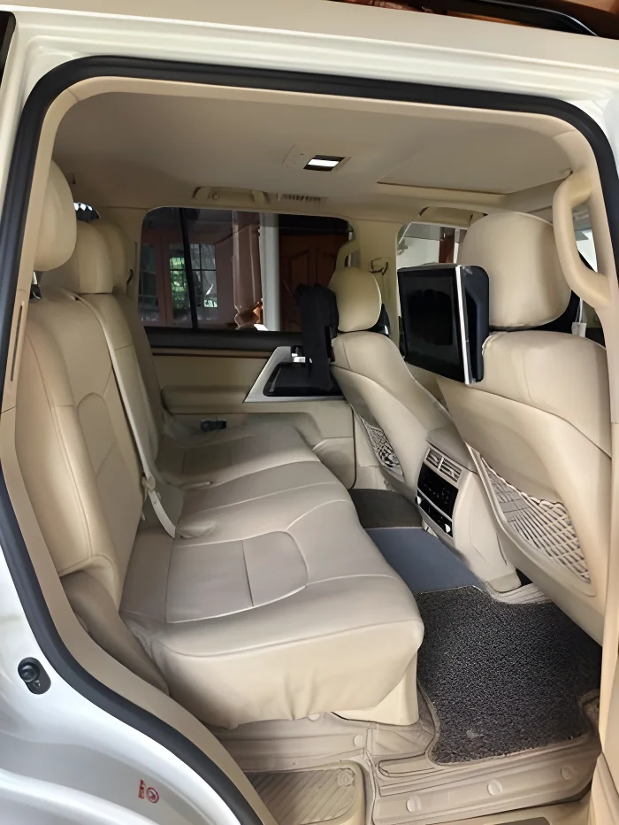 Thumbnail 1 background