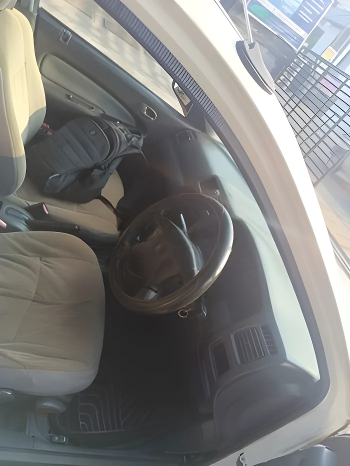 Thumbnail 3 background