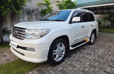 2011 Toyota Land Cruiser Sahara