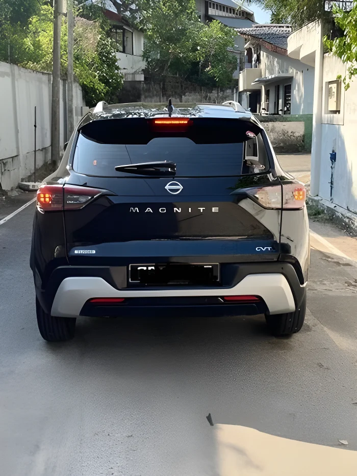 Thumbnail 4 background