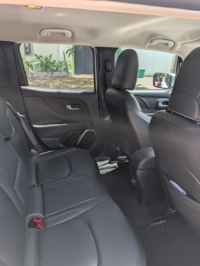 Thumbnail 3 background