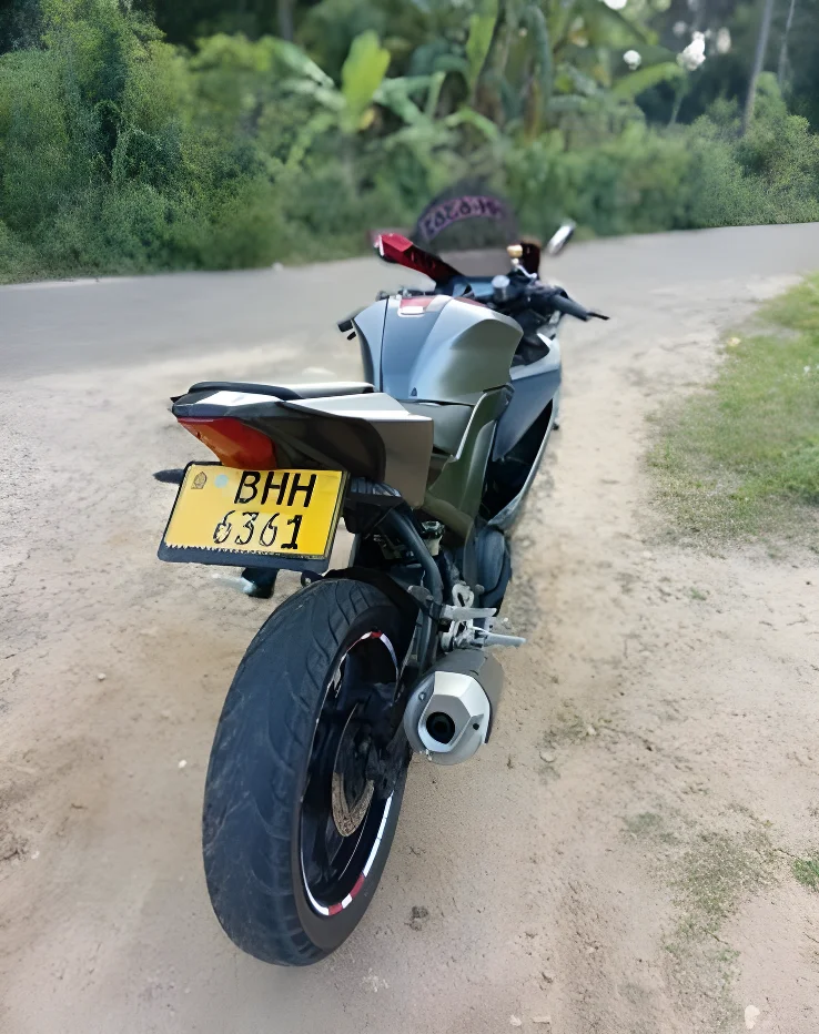 Thumbnail 3 background