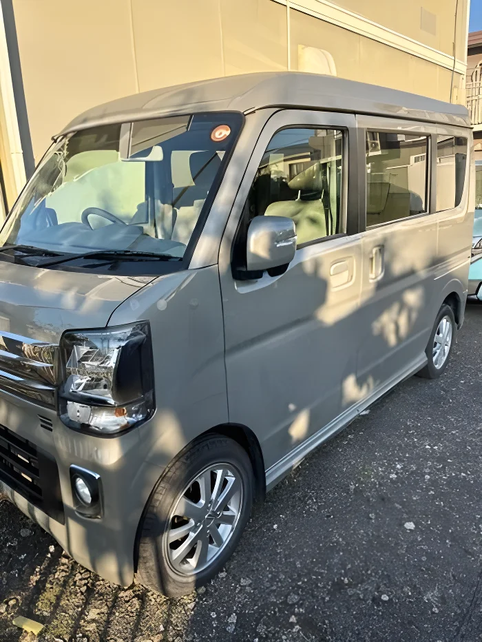 Thumbnail 2 background