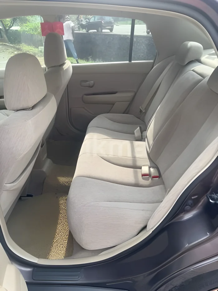 Thumbnail 2 background