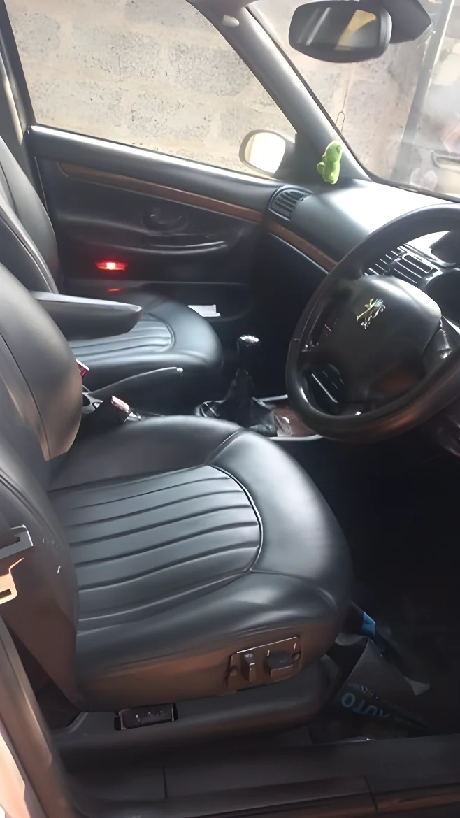 Thumbnail 3 background