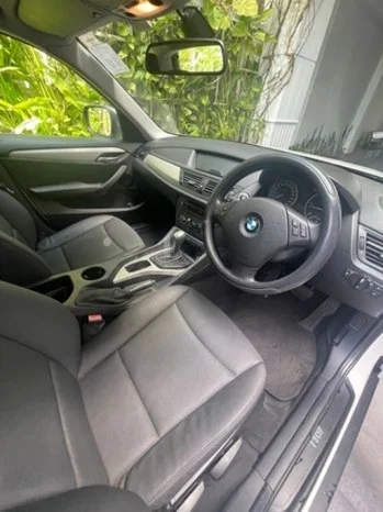 Thumbnail 5 background