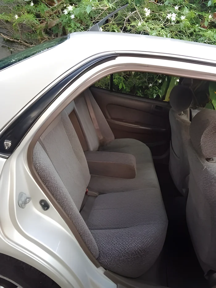 Thumbnail 3 background