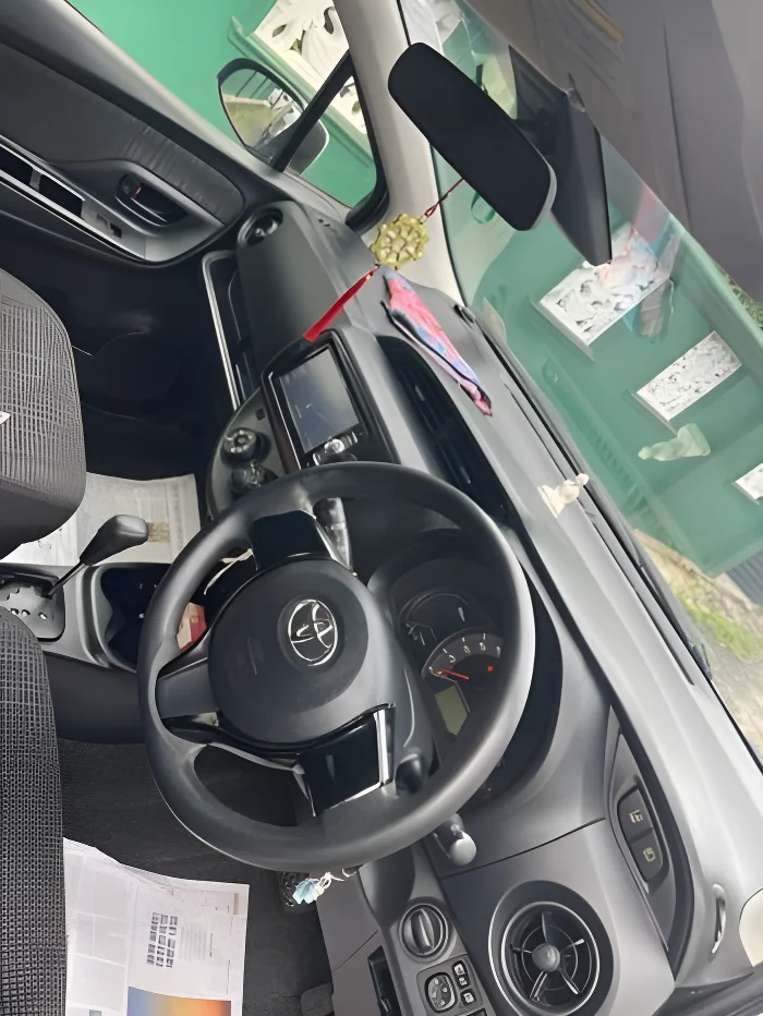 Thumbnail 1 background