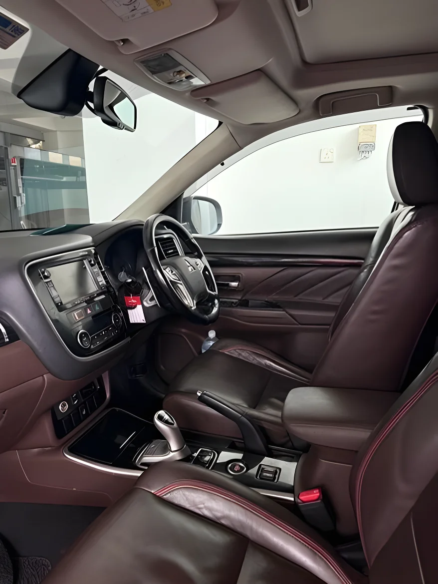 Thumbnail 1 background