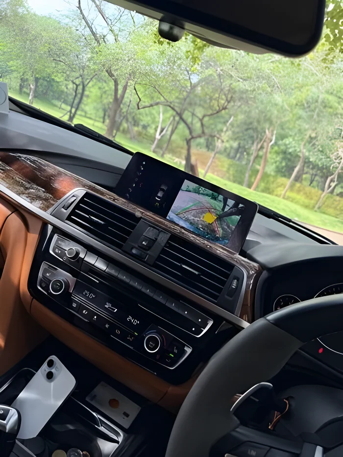 Thumbnail 2 background