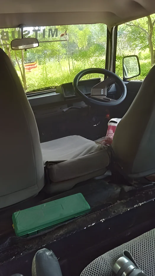 Thumbnail 1 background