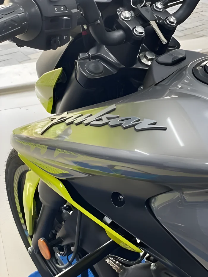 Thumbnail 3 background