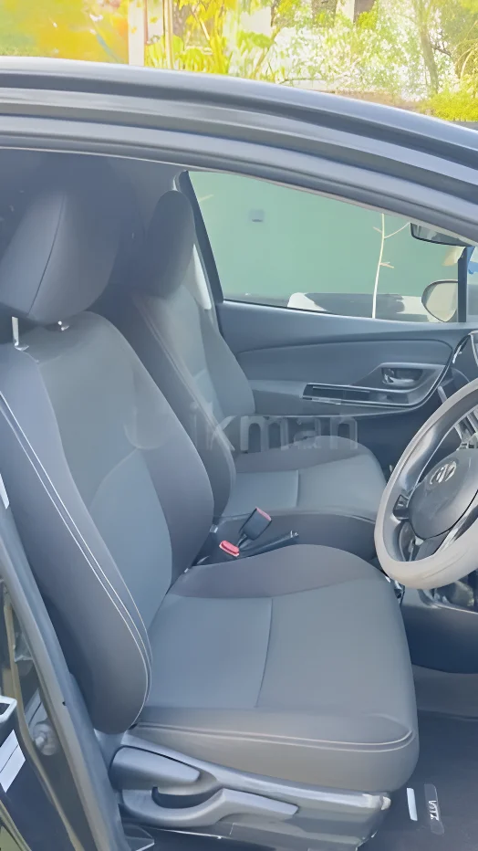 Thumbnail 1 background