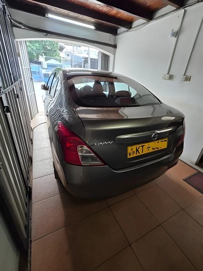 Thumbnail 2 background