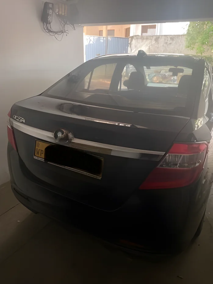 Thumbnail 4 background