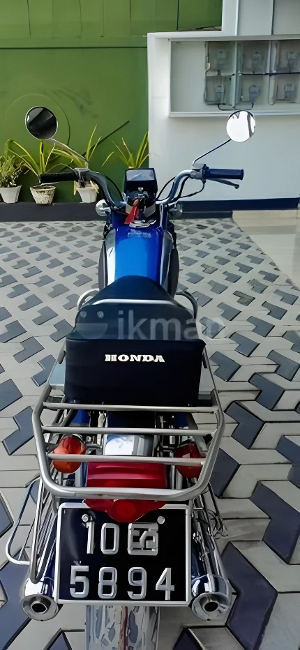 Thumbnail 2 background