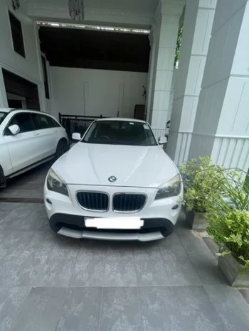 Thumbnail 1 background