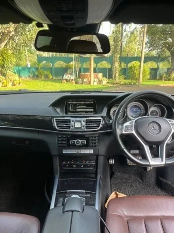 Thumbnail 2 background