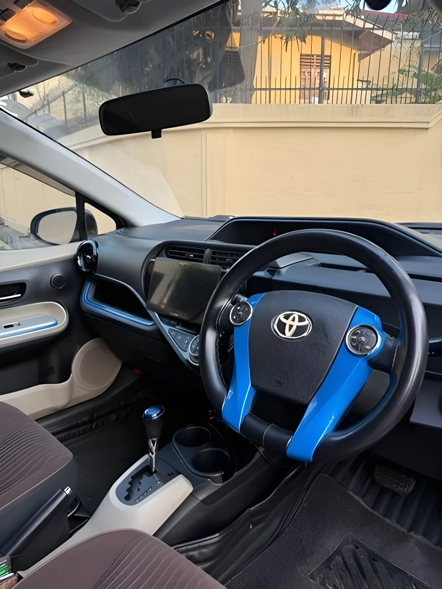 Thumbnail 2 background