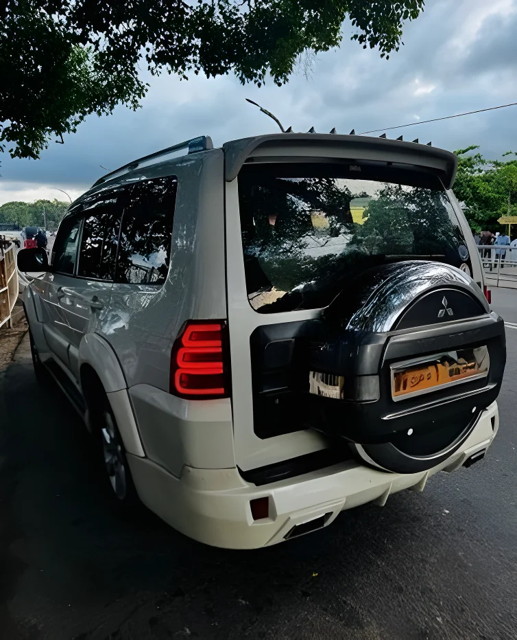 Thumbnail 4 background