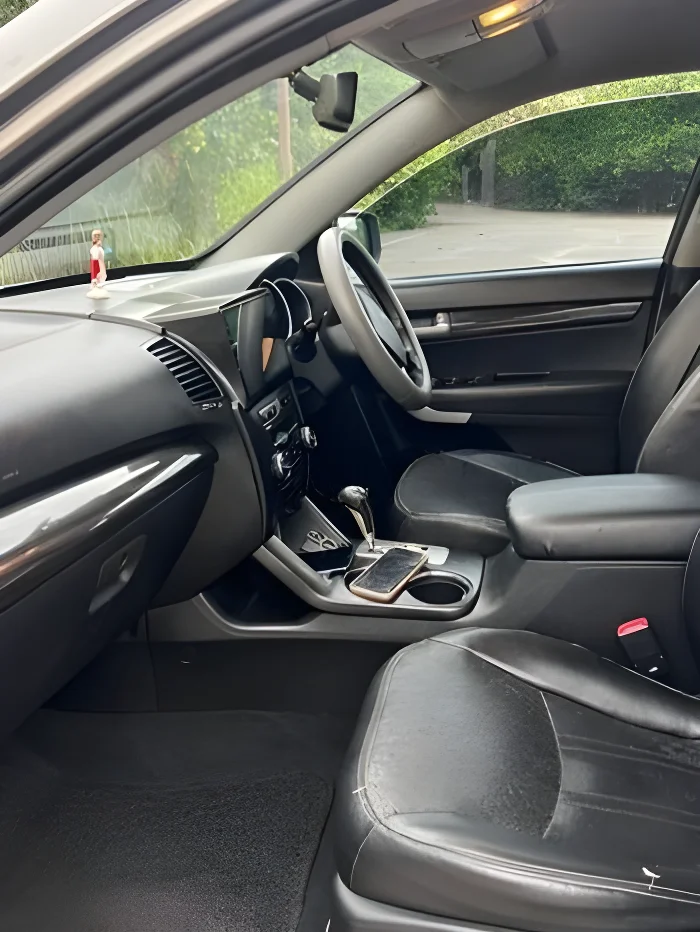 Thumbnail 2 background