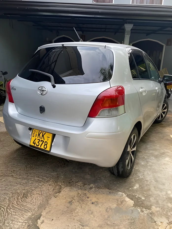 Thumbnail 4 background