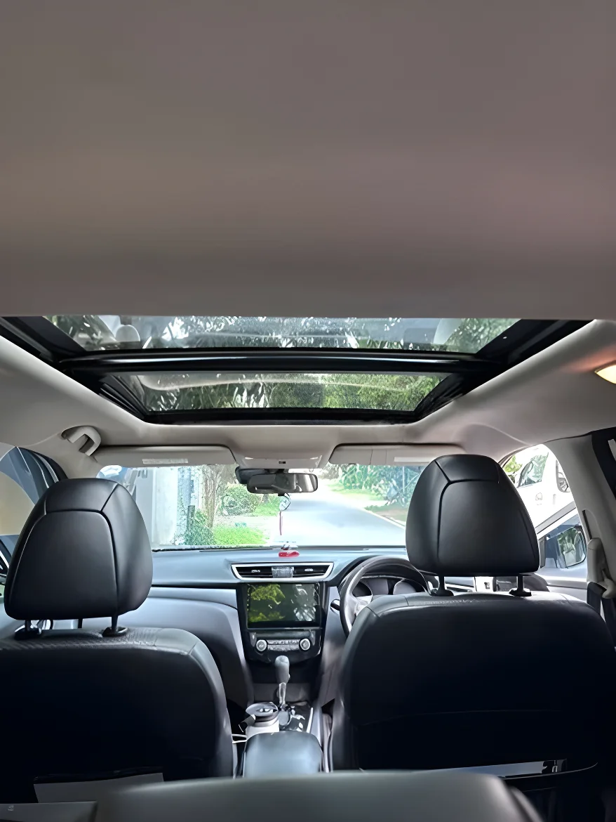 Thumbnail 3 background