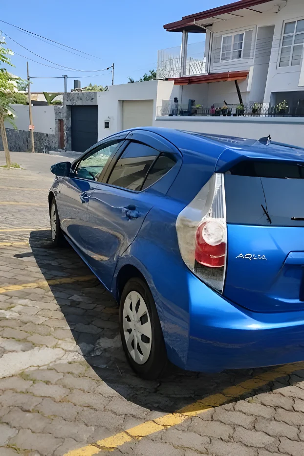 Thumbnail 2 background