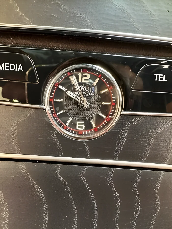 Thumbnail 3 background