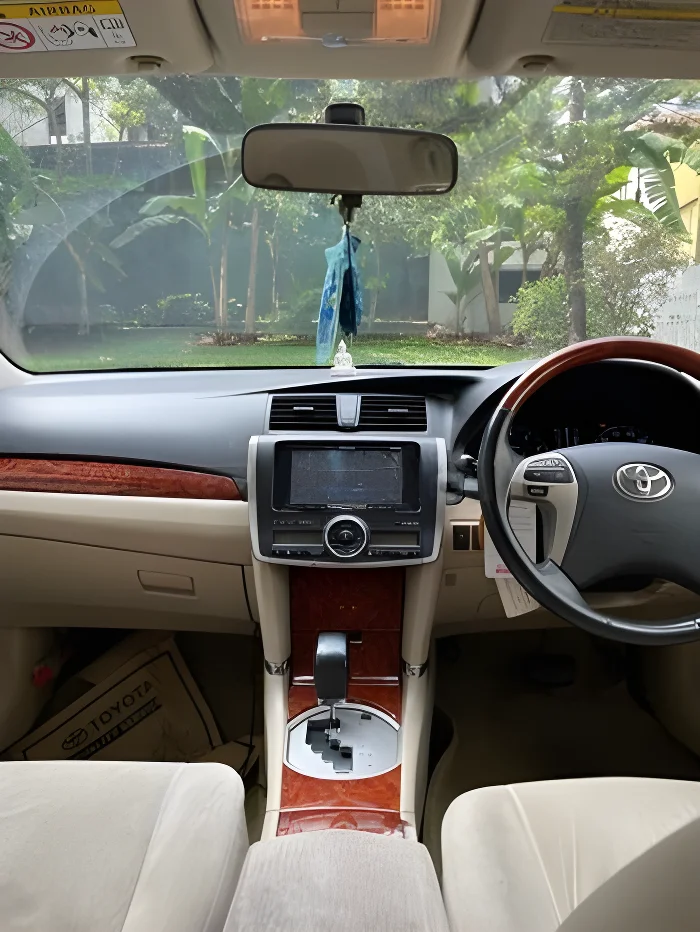 Thumbnail 2 background