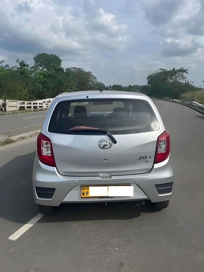 Thumbnail 3 background