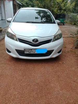 2013 Toyota Vitz