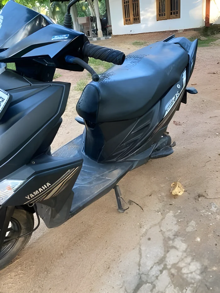 Thumbnail 2 background