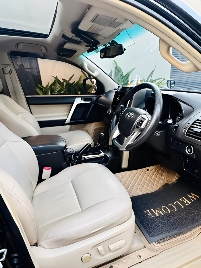 Thumbnail 3 background