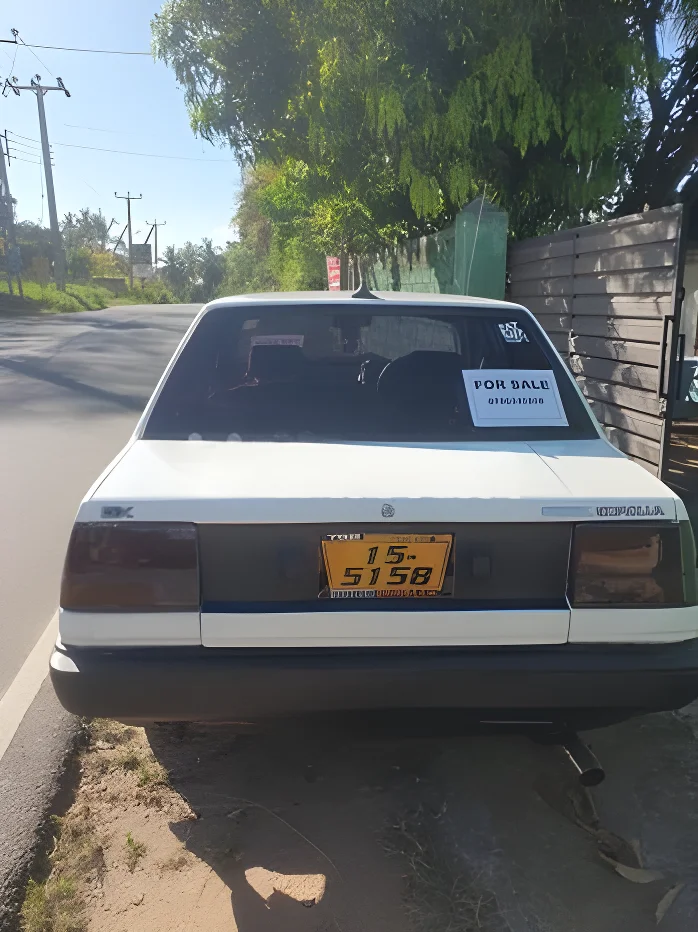 Thumbnail 4 background