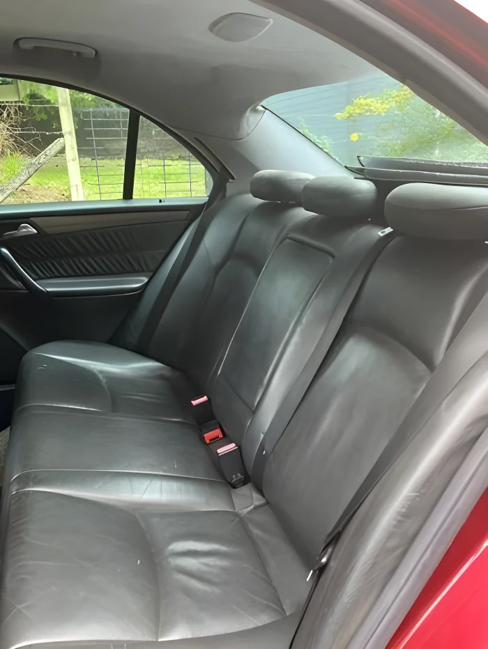 Thumbnail 3 background