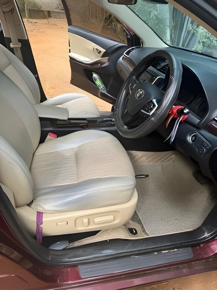 Thumbnail 3 background