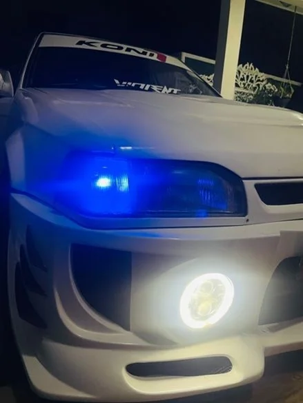 Thumbnail 4 background