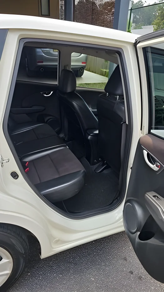 Thumbnail 2 background